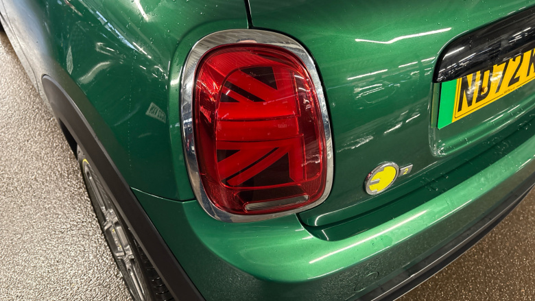 MINI Hatchback 135kW Cooper S Level 2 33kWh 3dr Auto Electric Hatchback